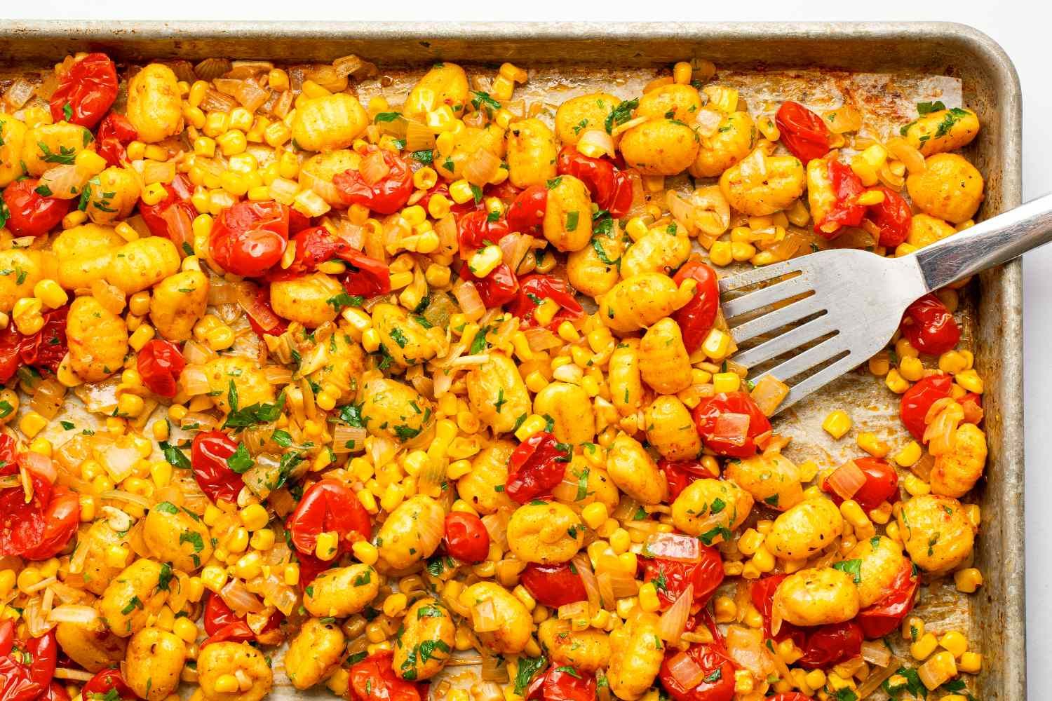 Sommarsmak på en plåt: Summer Sheet Pan Gnocchi